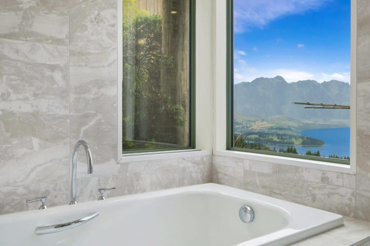 Ruby'S Fernhill Vista Villa Queenstown Kültér fotó